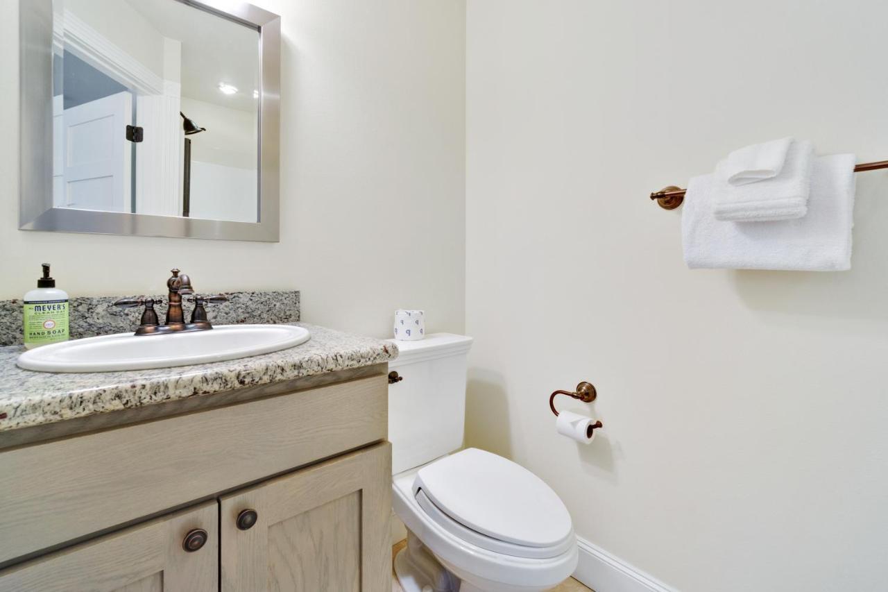 3 Bed 3 Bath Vacation In * Eastsound