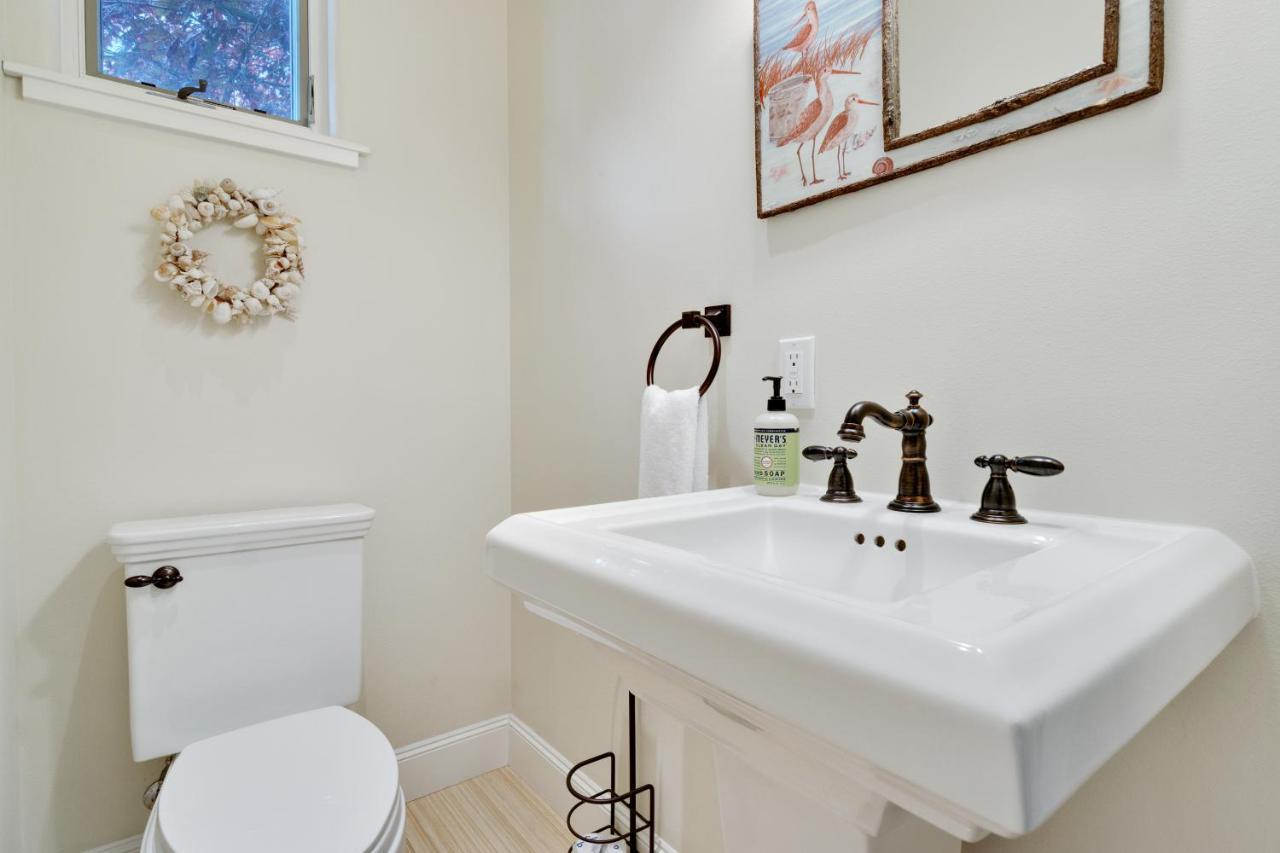 3 Bed 3 Bath Vacation In Holiday home Eastsound