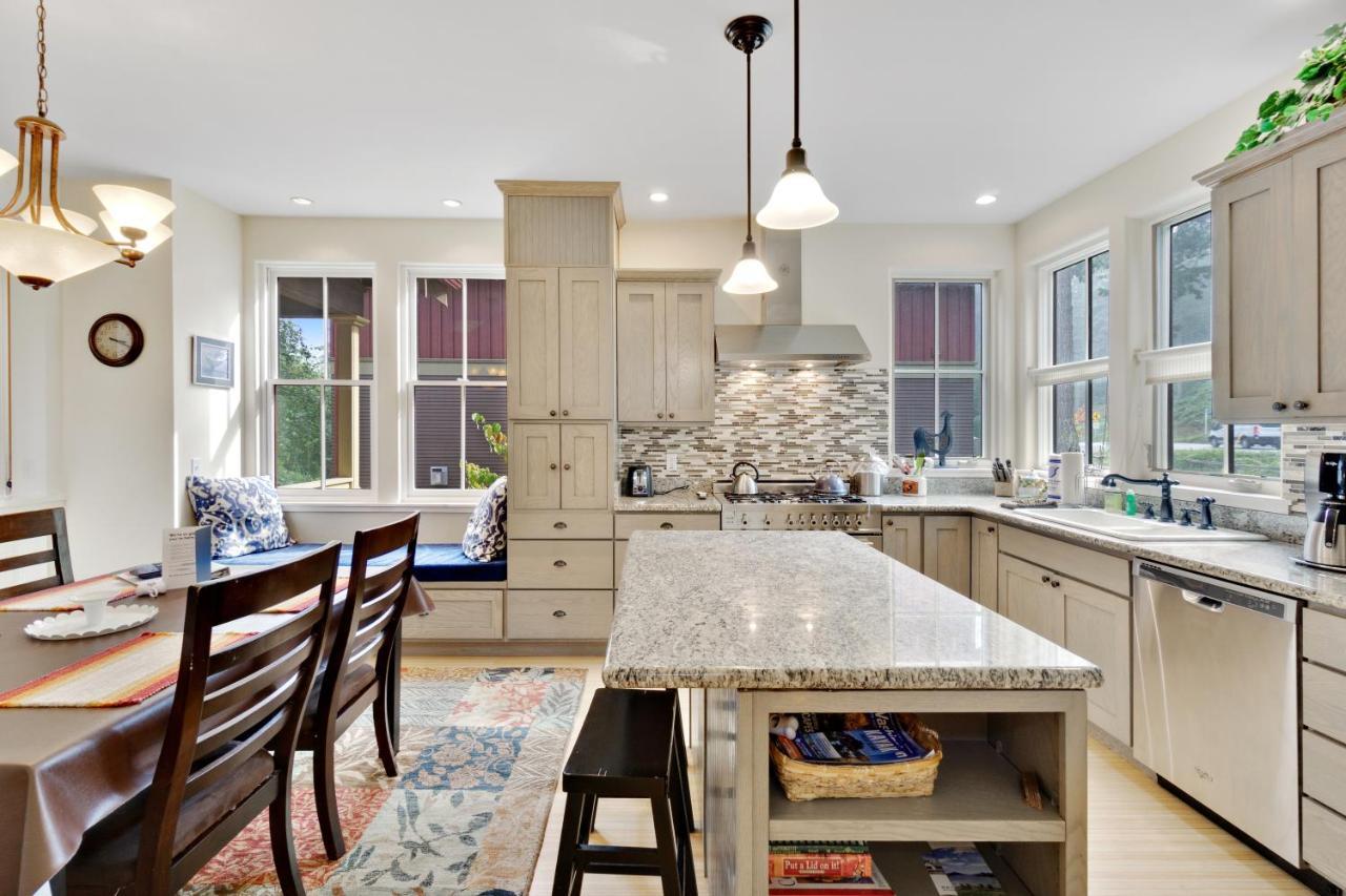 3 Bed 3 Bath Vacation In Holiday home